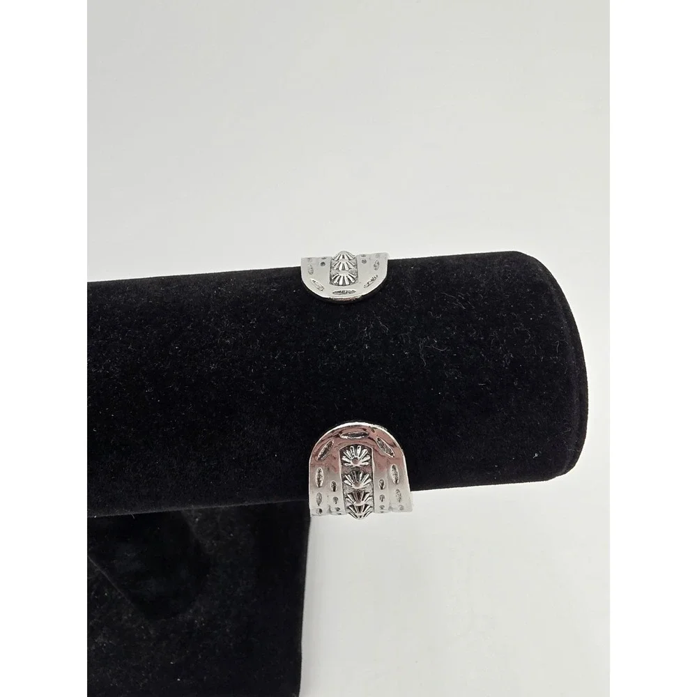 Red Dyed Howlite Stone Silver‎ Tone Cuff Bracelet Bangle Boho